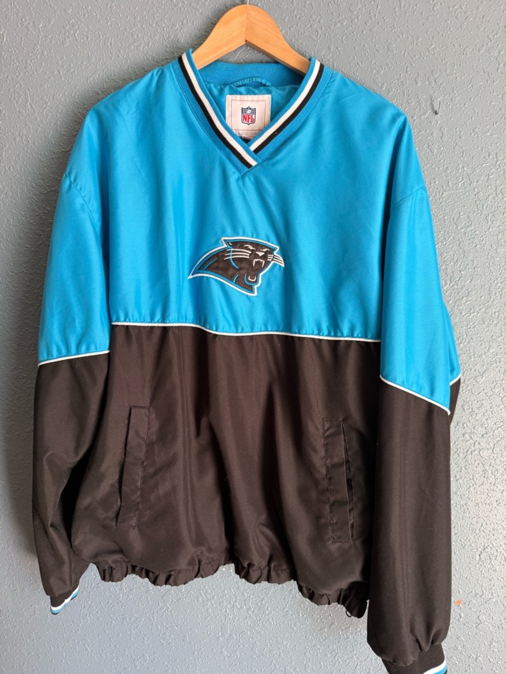 NFL VTG 90s Carolina Panthers Two-Tone Pullover Teal Black Side Zips